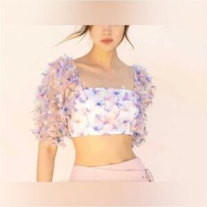 Storia White Puff Sleeve 3D floral Crop Blouse